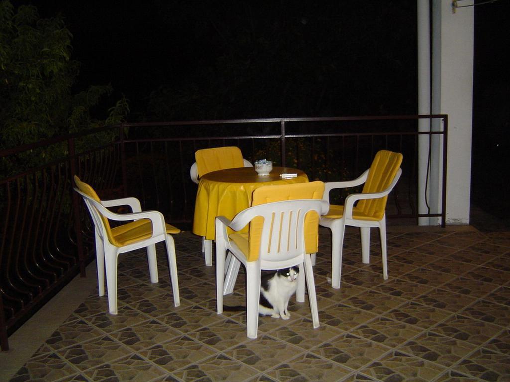 Holiday Home Bokokotorski Zaliv Buitenkant foto